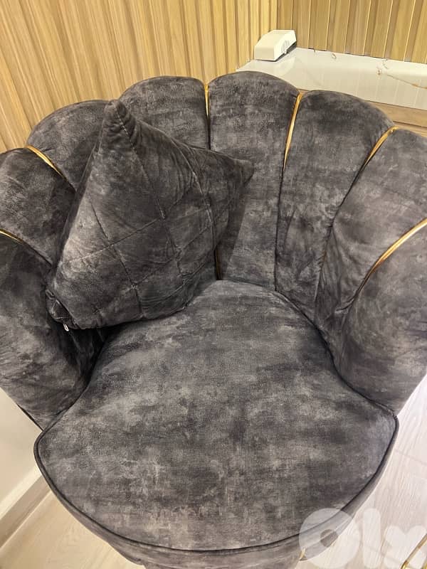 بيع صالون مستعمل نضيف 600$ 3