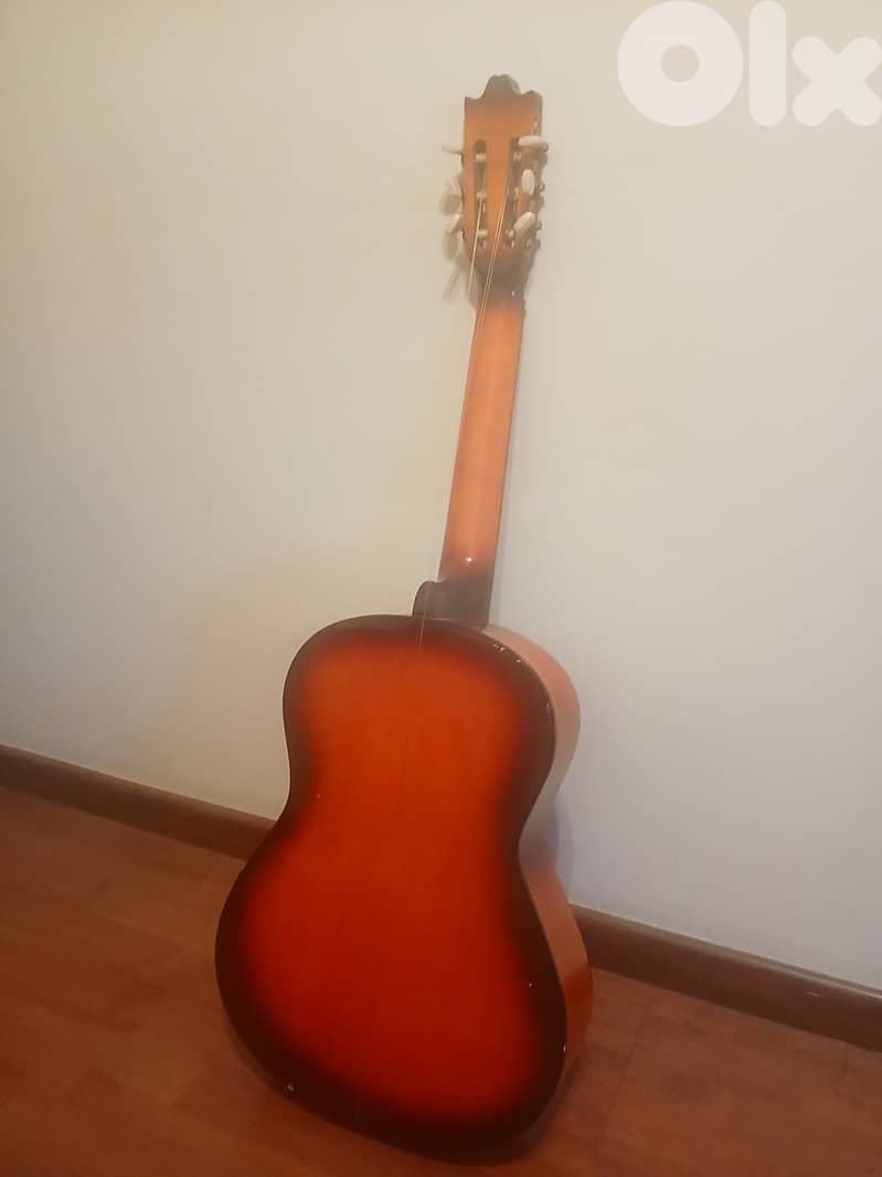 Guitar : dark wood 2
