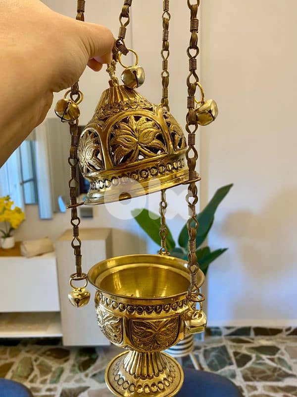مبخرة نحاس كنيسية 4
