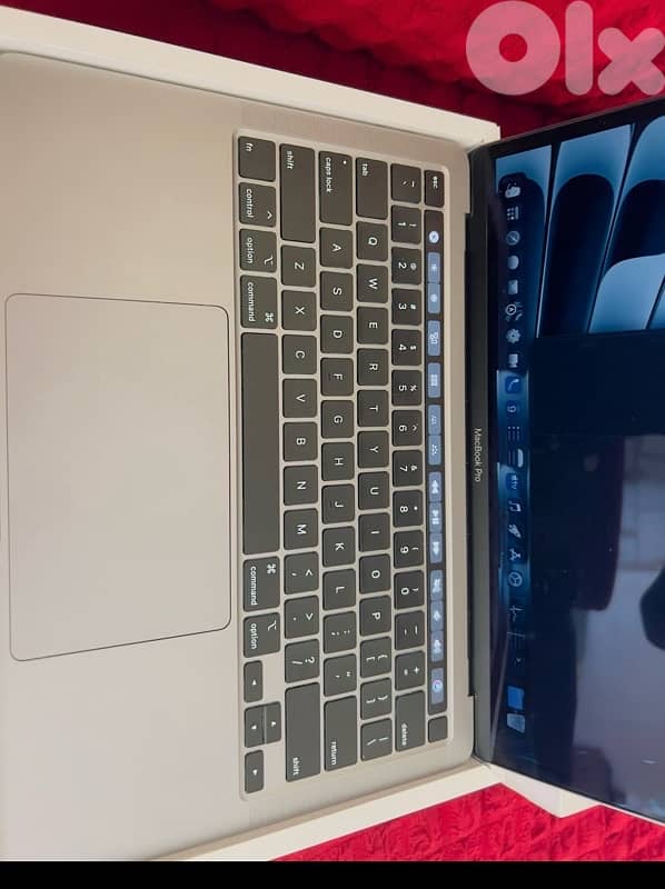 MacBook pro512 +13 pro 256 1