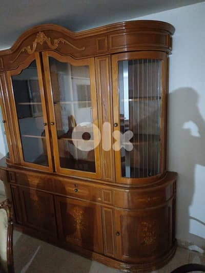 غرفه سفرا 8كراسي ودرسوار