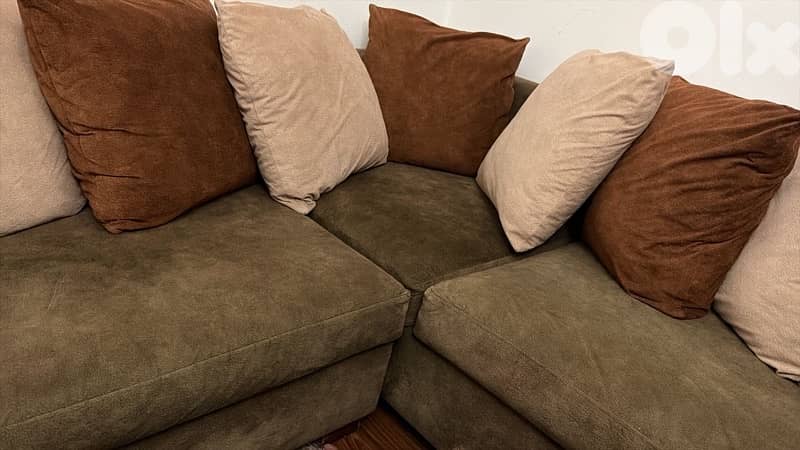 L shape living room 1