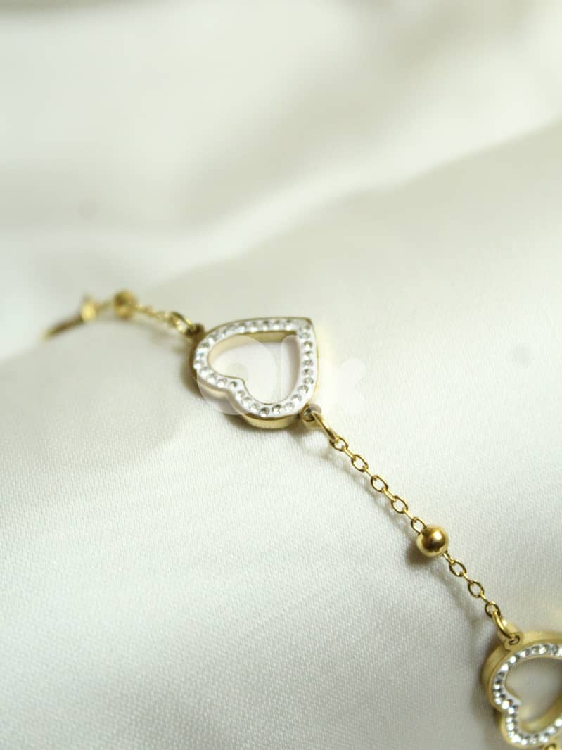 Trio Hearts Bracelet 1