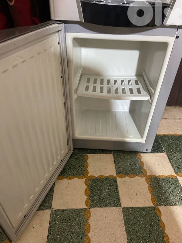 براد مياه مستعمل 1