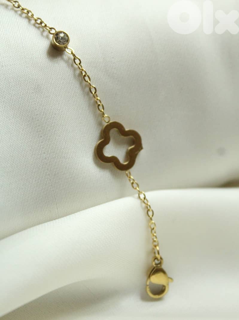 Van Cleef Bracelet 1