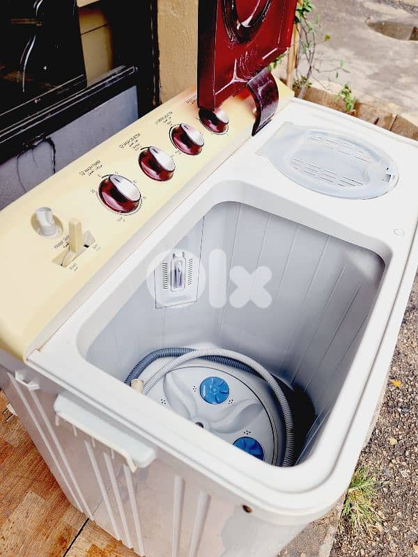 يوجد دلفري 4