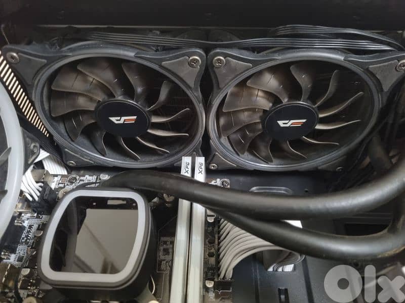 PC Parts Bundle - i7 9700K + AIO + Motherboard + Case 2