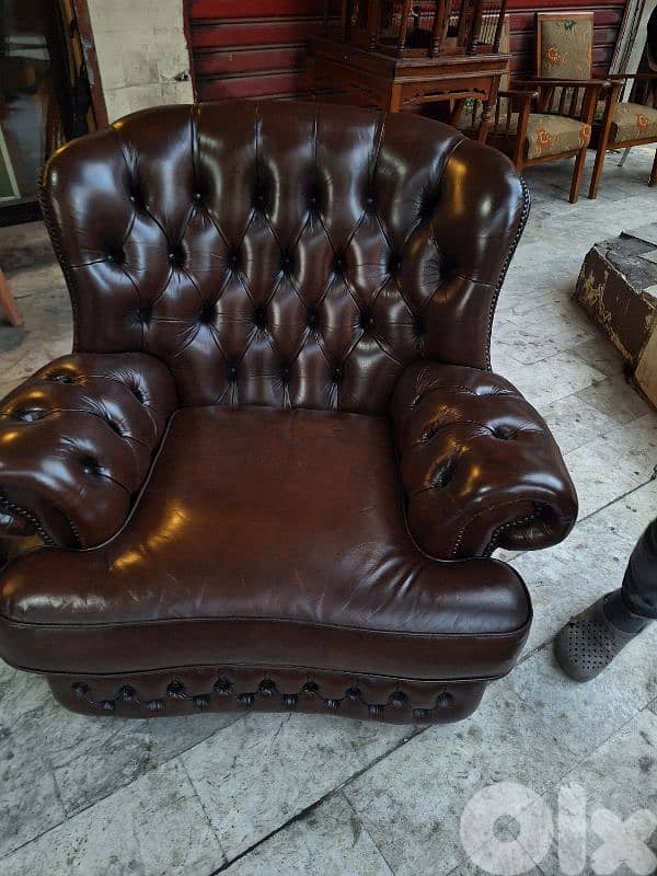 salon chesterfield England original 5