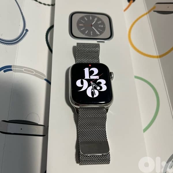 Apple Watch stainless steel  ( Apple Store UK ) 0