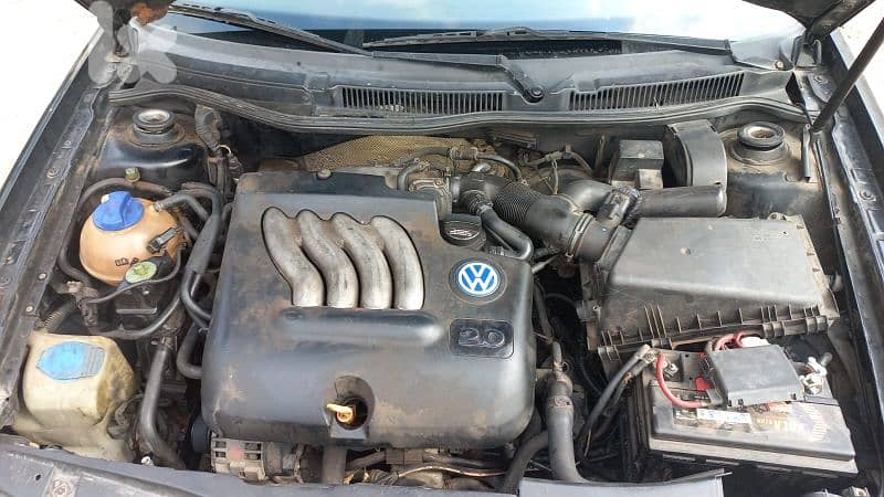 Volkswagen Golf 2000 0