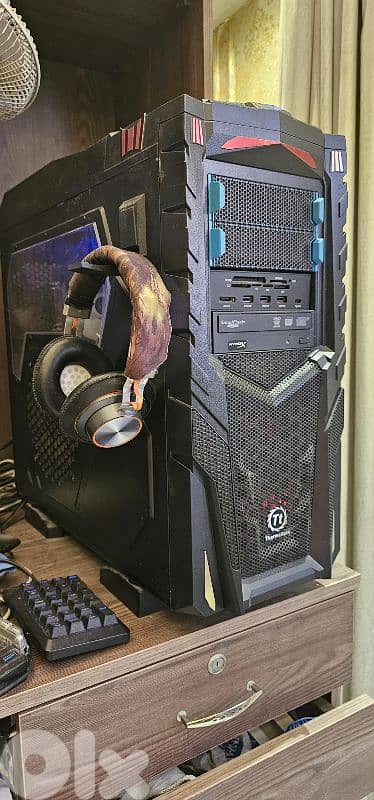 I7 8700k 32GB hyperX DDR4 MSI Z370 GAMING PLUS 1080TI MSI TWIN FROZR 2