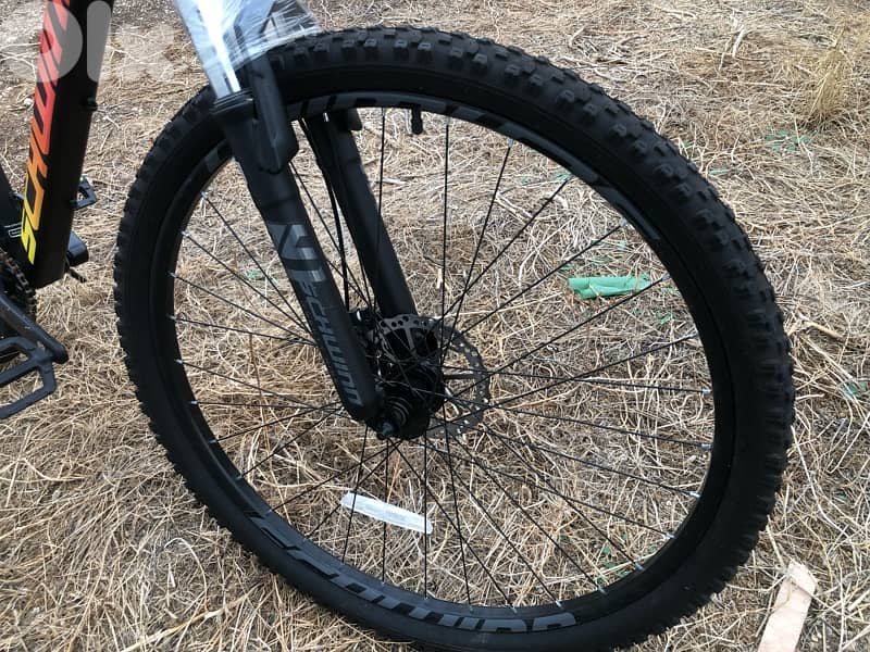 Schwinn Men’s 29” Mountain Bike 1