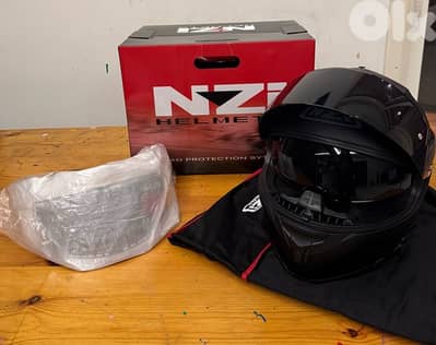NZI helmet with extra tinted visor (Size small]