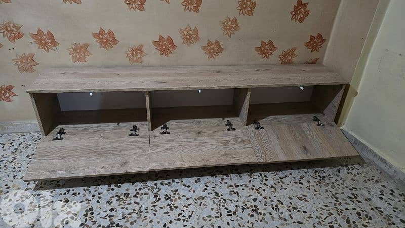 tv unit used like new 1