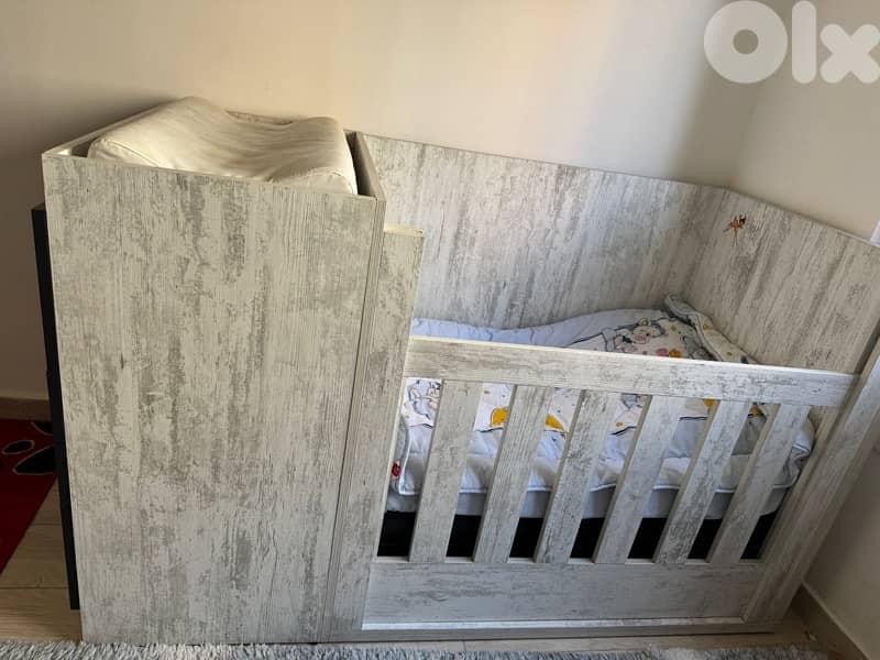 Baby Bed with Storage (with Mattress, Changing Pad & Mosquito Net) 1