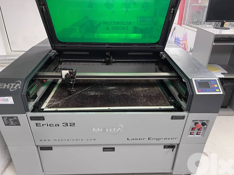 MEHTA Erica 32 Laser Machine 90cm x 90cm 1