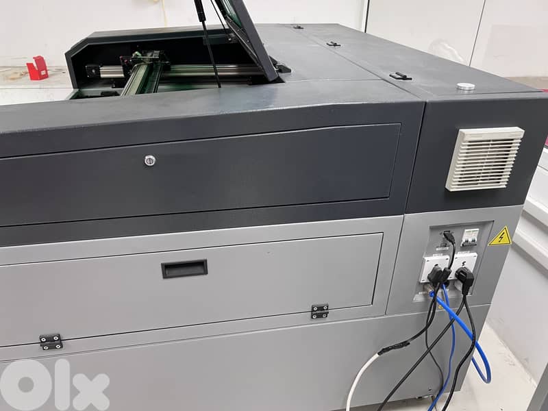 MEHTA Erica 32 Laser Machine 90cm x 90cm 3