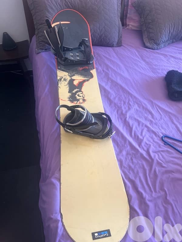 snowboard and bindings 0