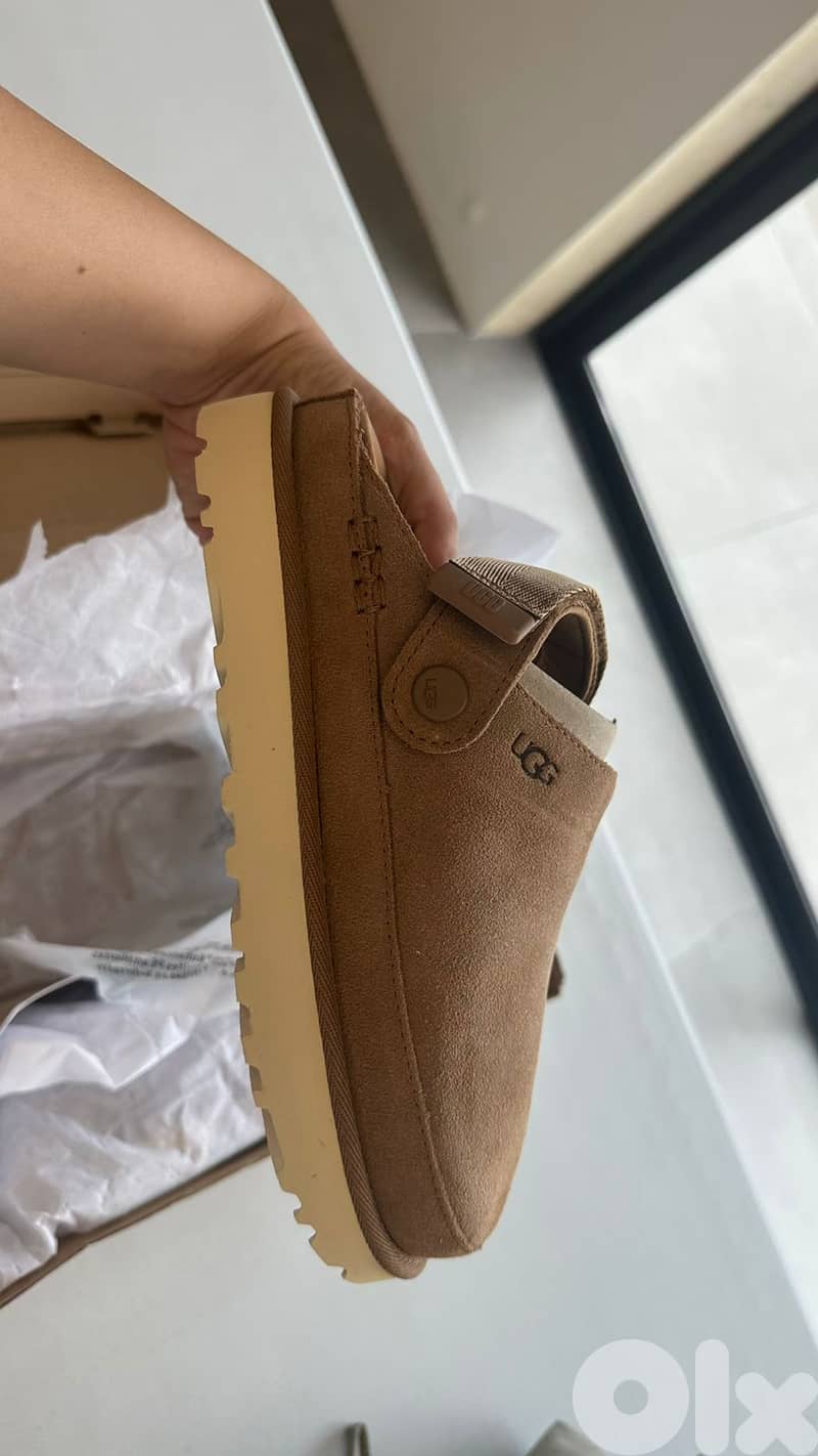 Ugg Goldenstar Clog - Chestnut Size 38 (Brand New and Original) 2