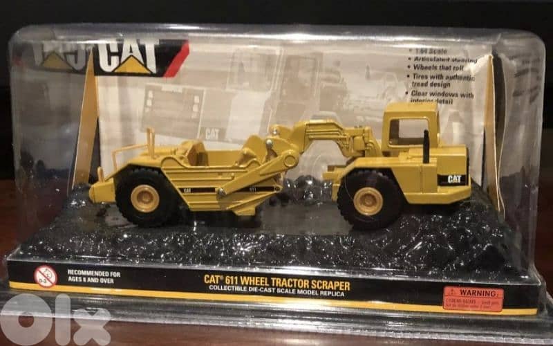 CAT 611 Wheel Tractor Scraper diecast model 1;64 0