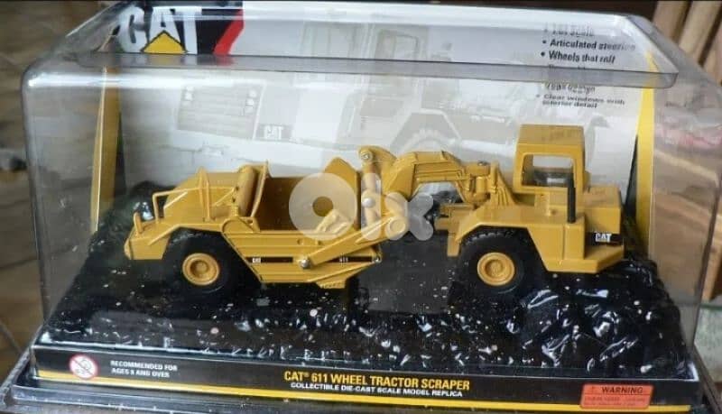 CAT 611 Wheel Tractor Scraper diecast model 1;64 2