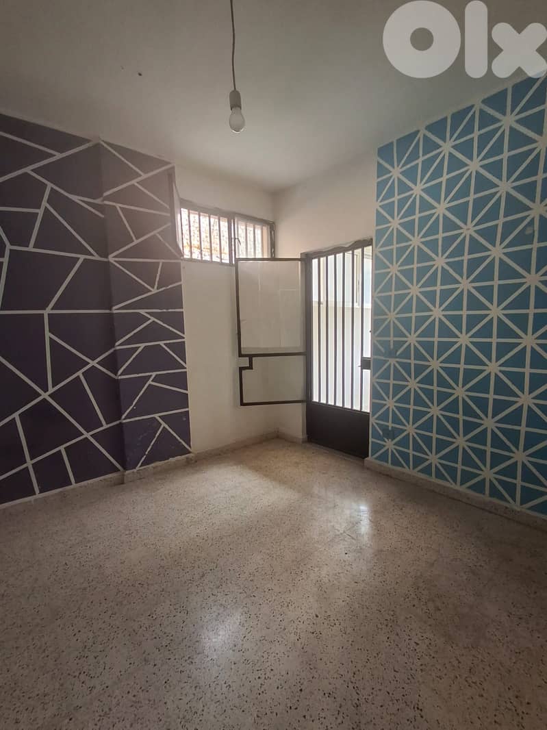 Apartment For Sale In Sehayleh with 2 Shops - شقة للبيع في سهيلة 0
