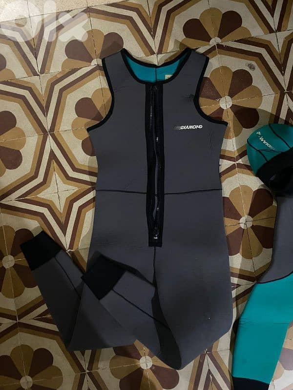 diving suit 0