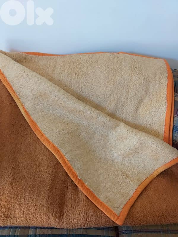 Best quality Double Bed Two sided Cover 1