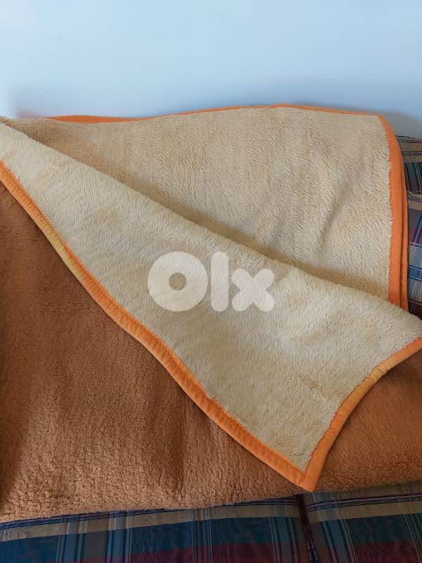 Best quality Double Bed Two sided Cover 2