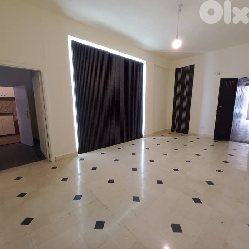 Ground Floor Office in Antelias for rent مكتب في الطابق الأرضي للإيجار 0