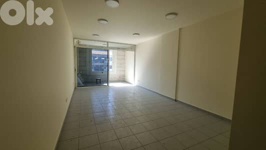 Shop for sale in Cornet Chahwan -مكتب للبيع في