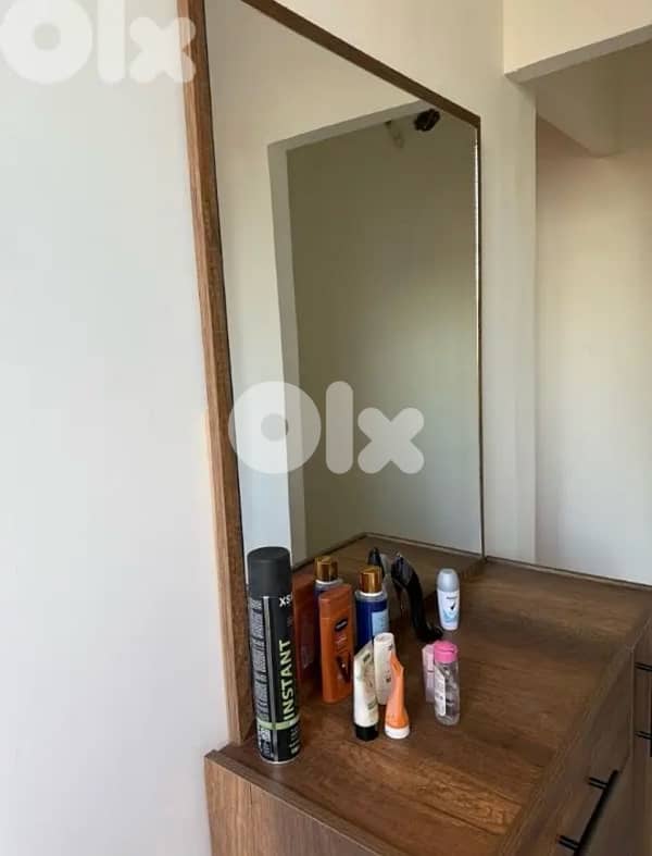 Modern Dresser + Mirror in Excellent Condition 1