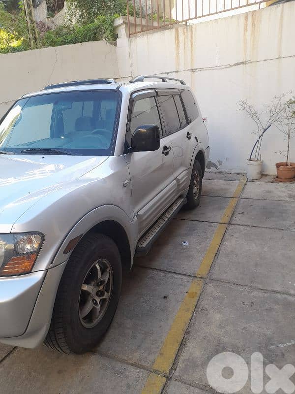 ميتسوبيشي مونتيرو 2001 0