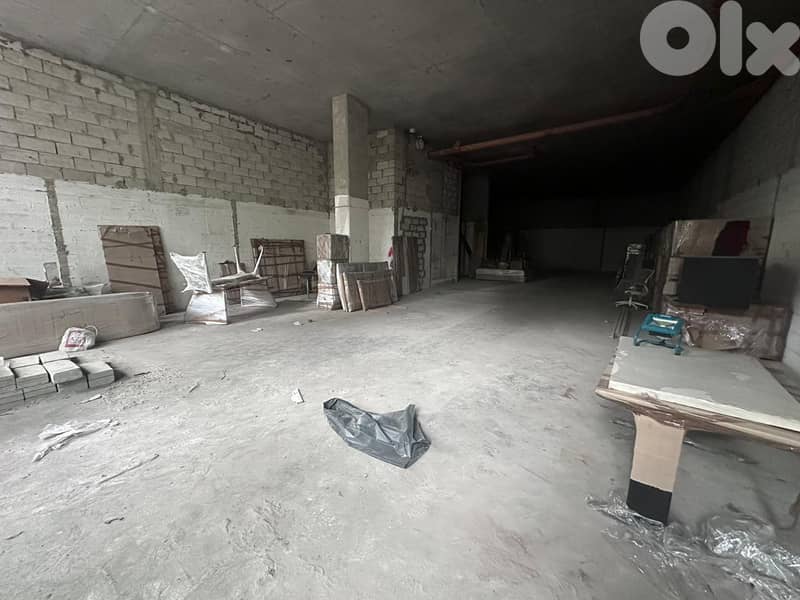 Showroom for Rent in Downtownمعرض للإيجار في وسط بيروت 0