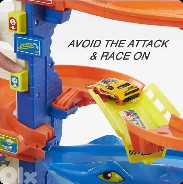 HOT WHEELS  Mattel City Shark Escape Playset 2