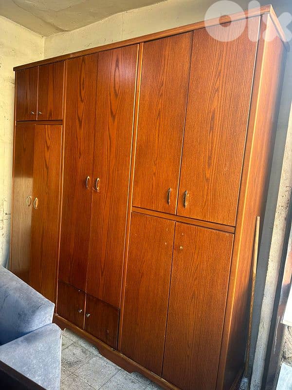 خزانة شغل توصاية عشر درف خشب زان ولاتي ملبسة قشرة سنديان 1