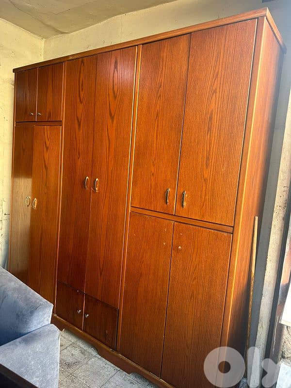 خزانة شغل توصاية عشر درف خشب زان ولاتي ملبسة قشرة سنديان 3