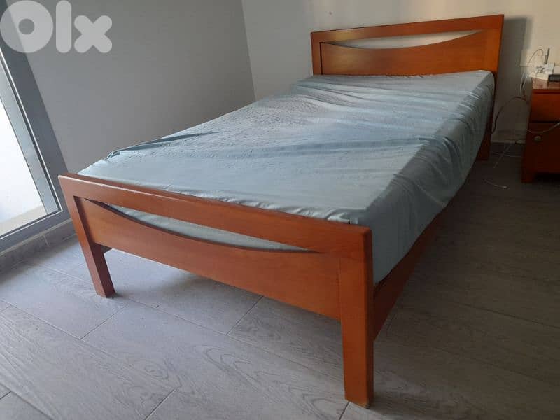2x beds       فرشتين مع تختين  ٢ 1
