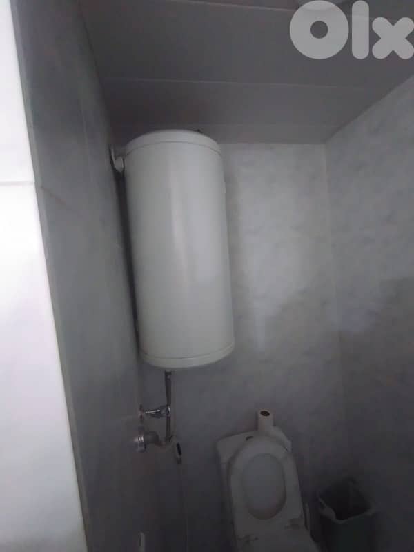 esthetique/ coiffure furniture 0