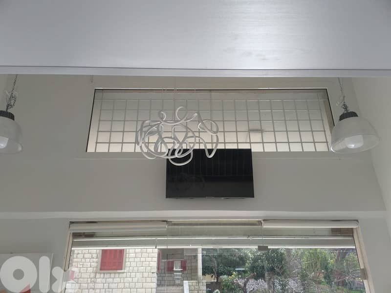 esthetique/ coiffure furniture 5