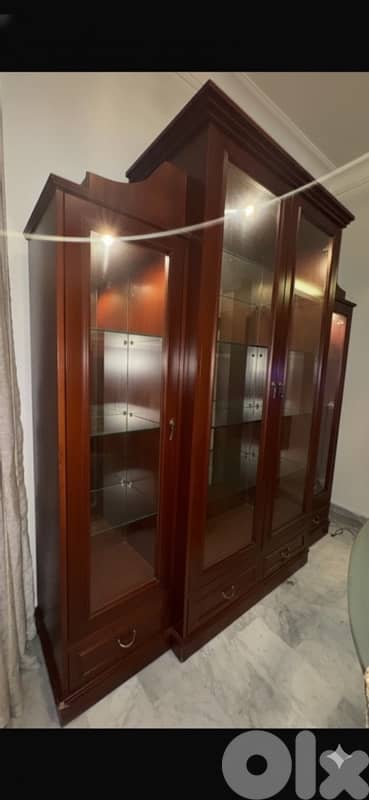 Glass Wooden Display Cabinet – Excellent Condition 2