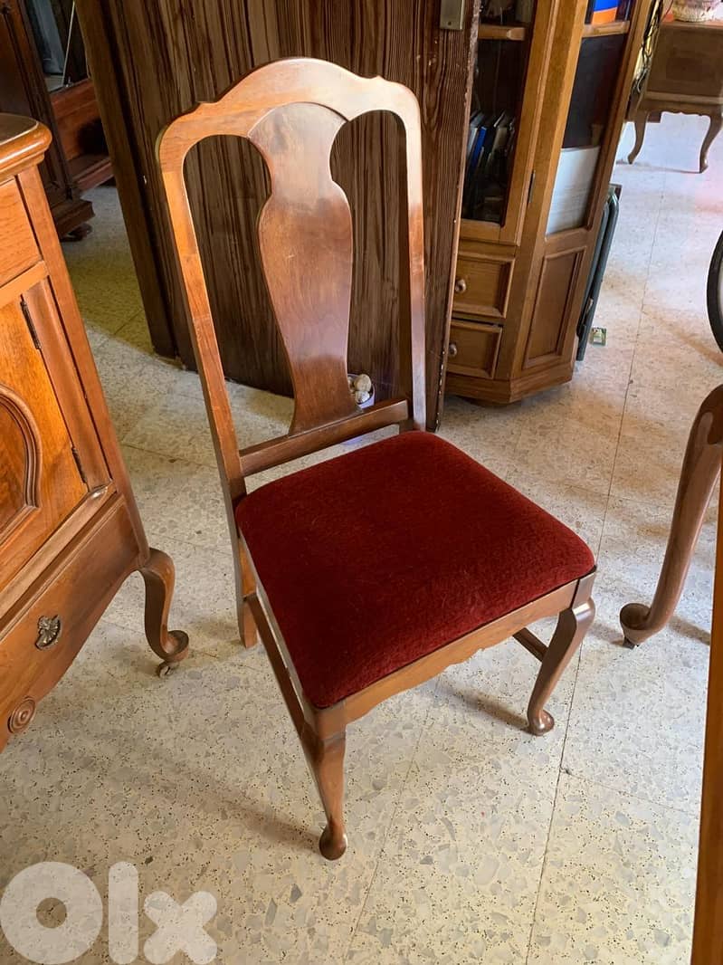 Vintage Wood Dining Room Set – Table + 6 Chairs + Dresser 3