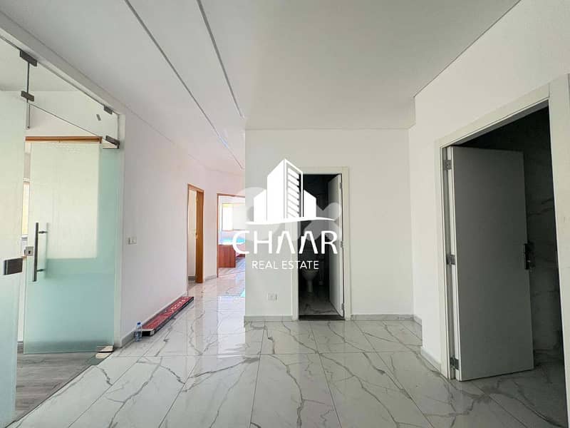 Office for Rent in Sodeco - مكتب للايجار في سوديكو - #R2985 0