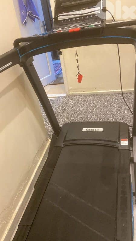 Reebok treadmill JET Series like new 0