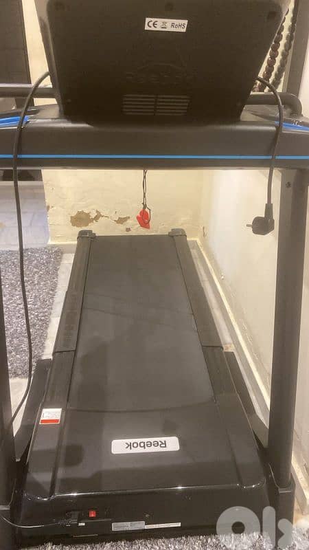 Reebok treadmill JET Series like new 3