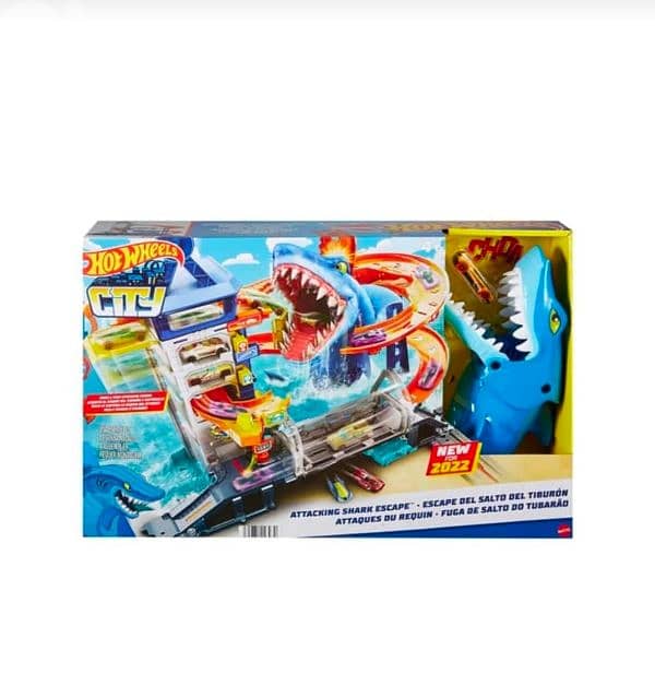 Hot Wheels City Attacking Shark Escape playset.  Garage 0