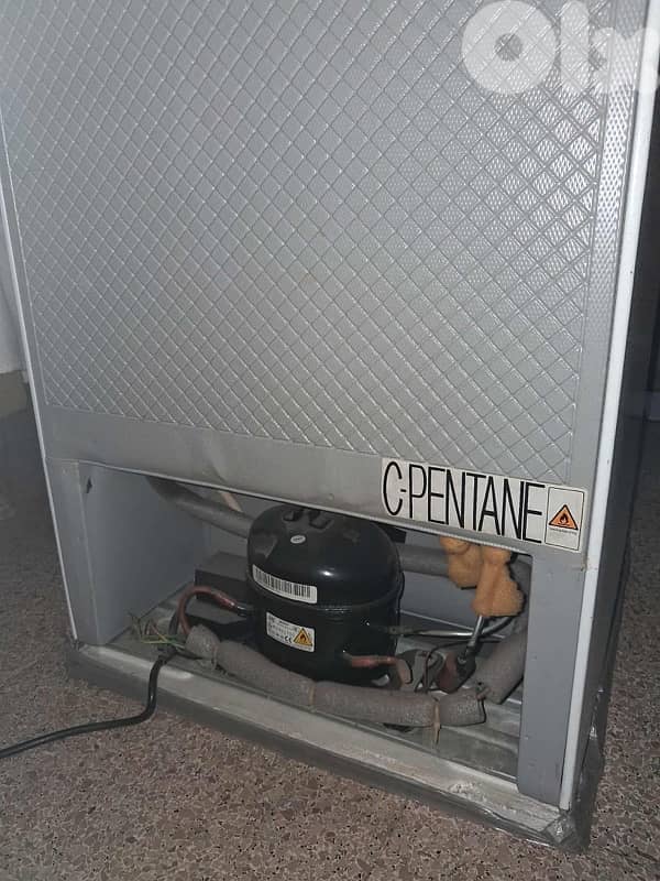 Desk refrigerator  , براد مكتب 1