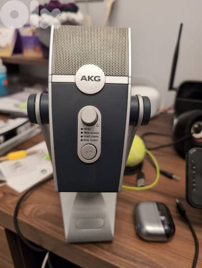 AKG Pro Audio Lyra Ultra-HD USB C Microphone