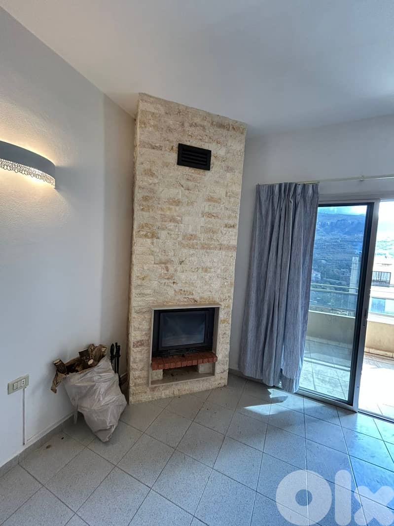 Chalet For Sale in Faraya - شاليه للبيع في فاريا 3