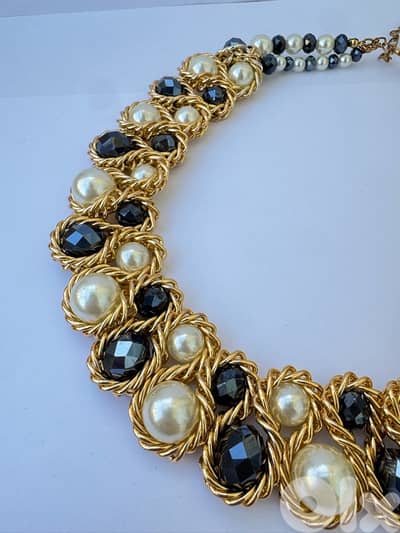 قلادة من الولو